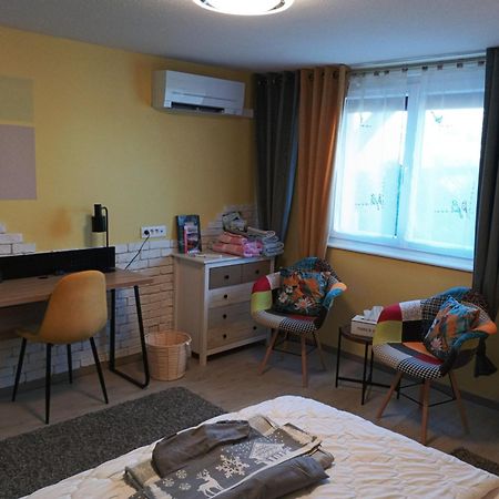 Chambres D'Hotes De L'Avison Bruyeres Kültér fotó